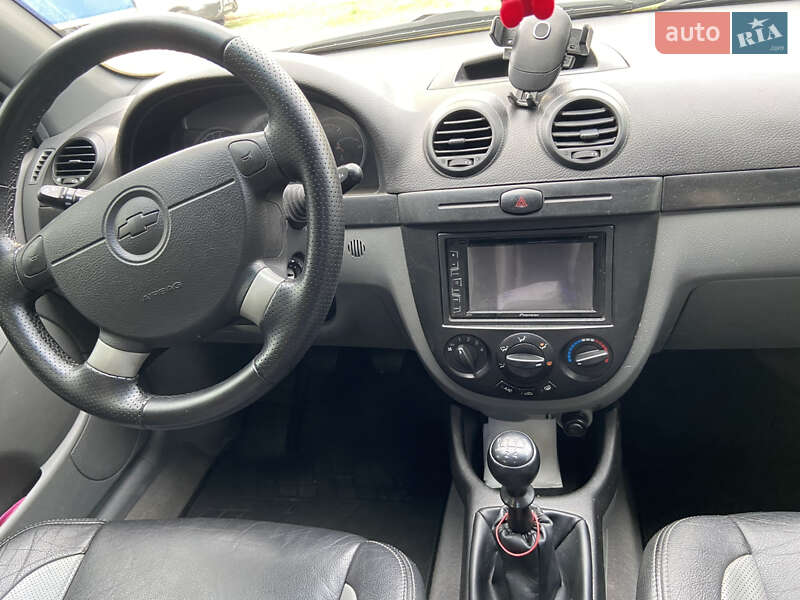 Хэтчбек Chevrolet Lacetti 2008 в Харькове