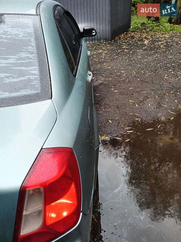 Седан Chevrolet Lacetti 2005 в Києві