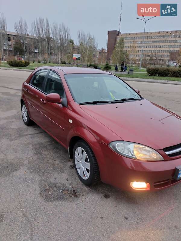 Хэтчбек Chevrolet Lacetti 2008 в Кривом Роге