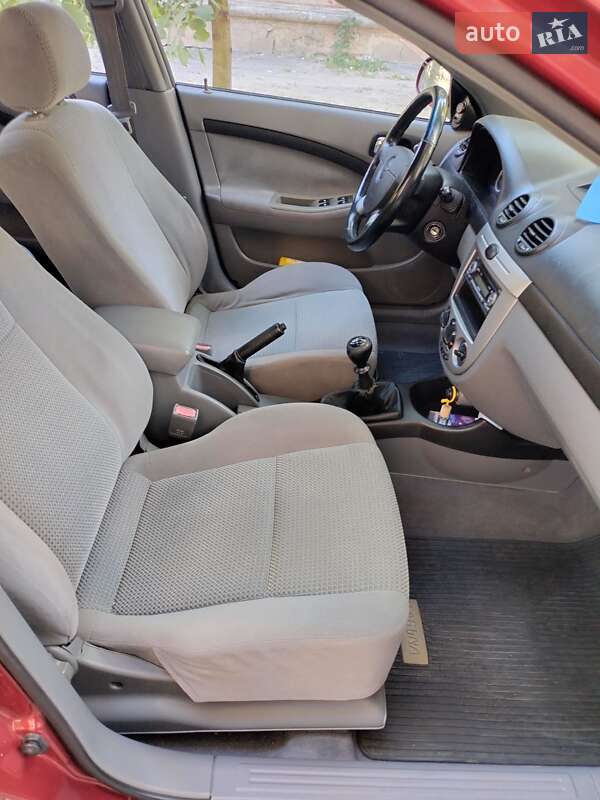 Хэтчбек Chevrolet Lacetti 2008 в Кривом Роге