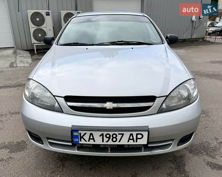 Хэтчбек Chevrolet Lacetti 2008 в Киеве фото 2 Хэтчбек Chevrolet Lacetti 2008 в Киеве