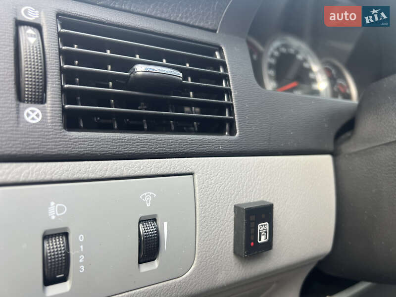 Седан Chevrolet Lacetti 2012 в Києві