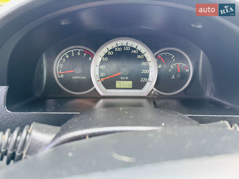 Седан Chevrolet Lacetti 2006 в Ромнах