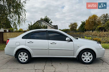 Седан Chevrolet Lacetti 2006 в  фото 4 Седан Chevrolet Lacetti 2006 в