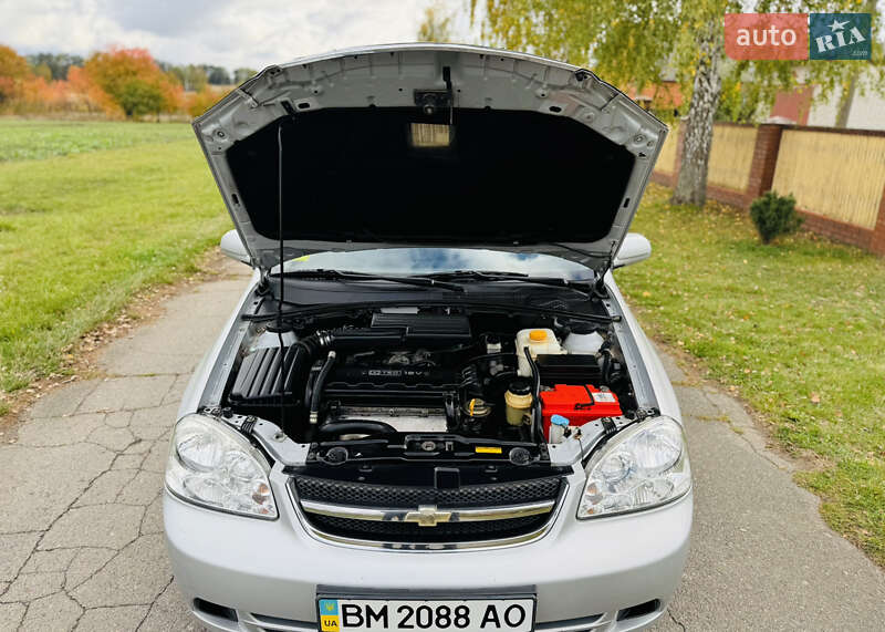 Седан Chevrolet Lacetti 2006 в Ромнах