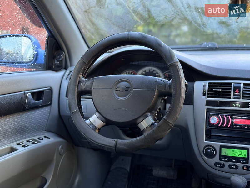 Седан Chevrolet Lacetti 2005 в Чернігові