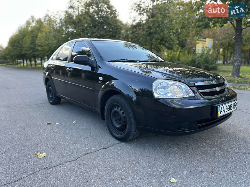 Седан Chevrolet Lacetti 2008 в Умани