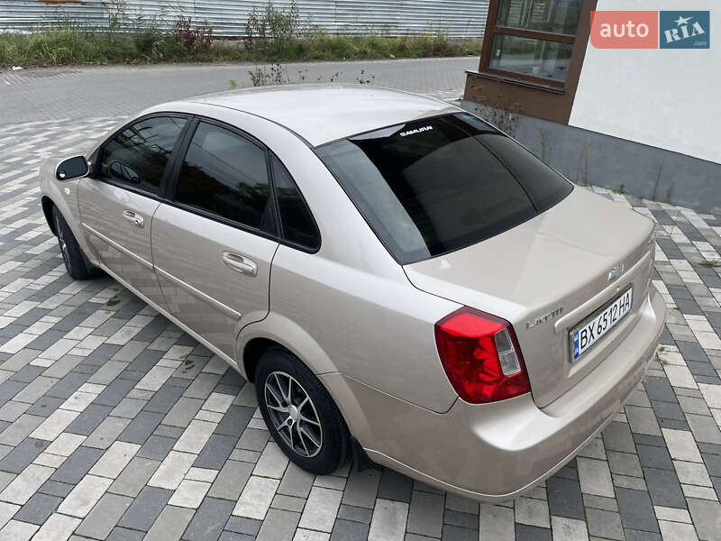 Седан Chevrolet Lacetti 2010 в Хмельницькому