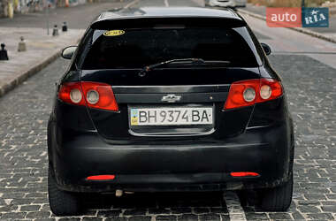 Хэтчбек Chevrolet Lacetti 2005 в  фото 5 Хэтчбек Chevrolet Lacetti 2005 в
