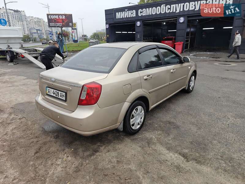 Седан Chevrolet Lacetti 2005 в Києві