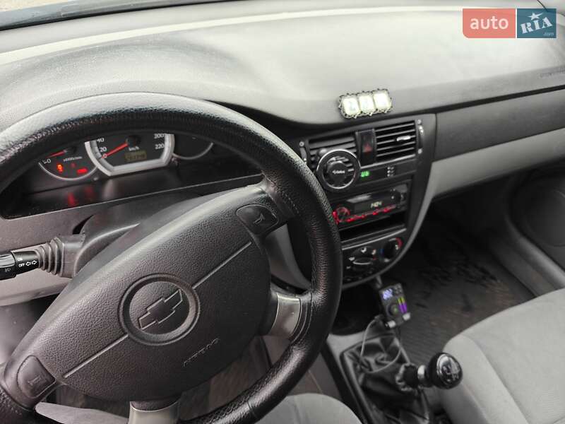Седан Chevrolet Lacetti 2005 в Києві