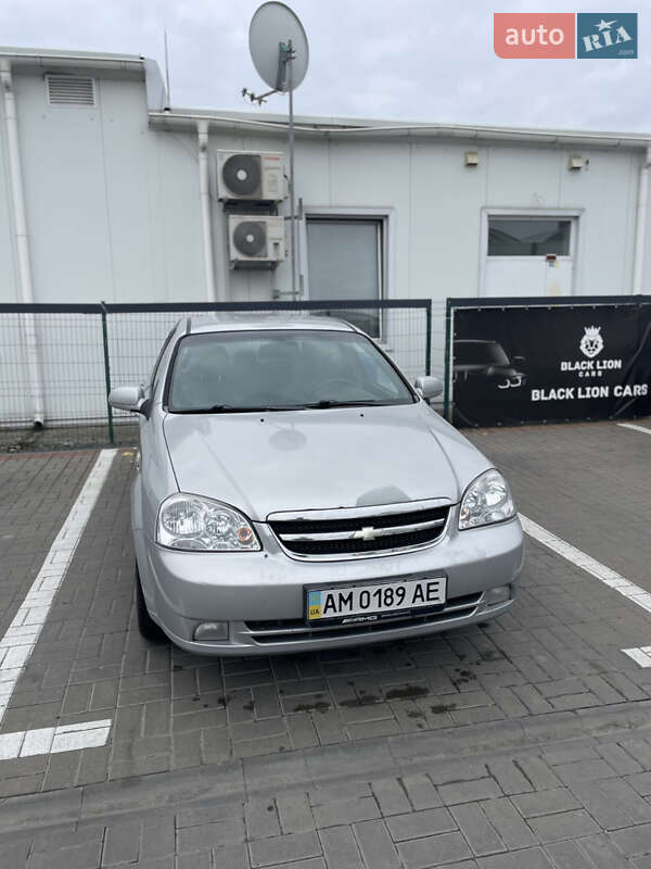 Седан Chevrolet Lacetti 2005 в Киеве