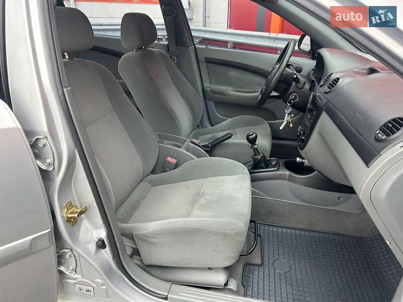 Хетчбек Chevrolet Lacetti 2005 в Києві