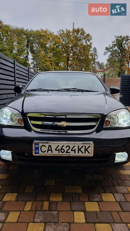 Седан Chevrolet Lacetti 2004 в Киеве
