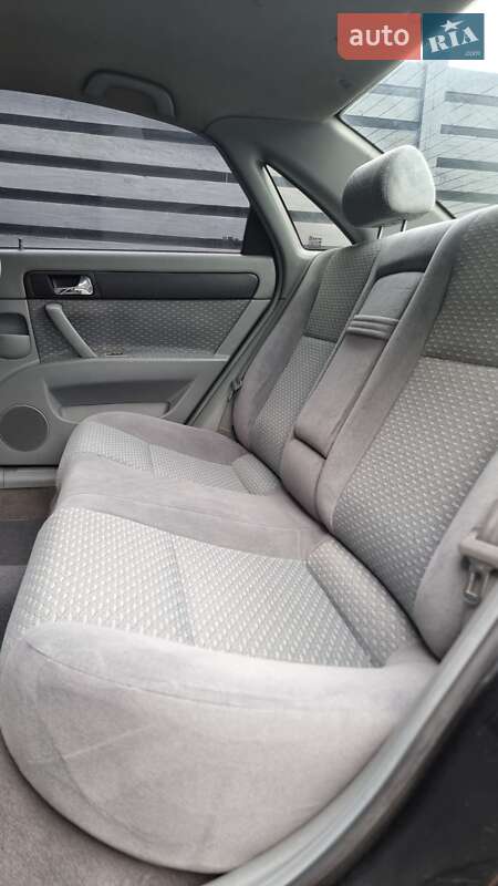 Седан Chevrolet Lacetti 2004 в Киеве