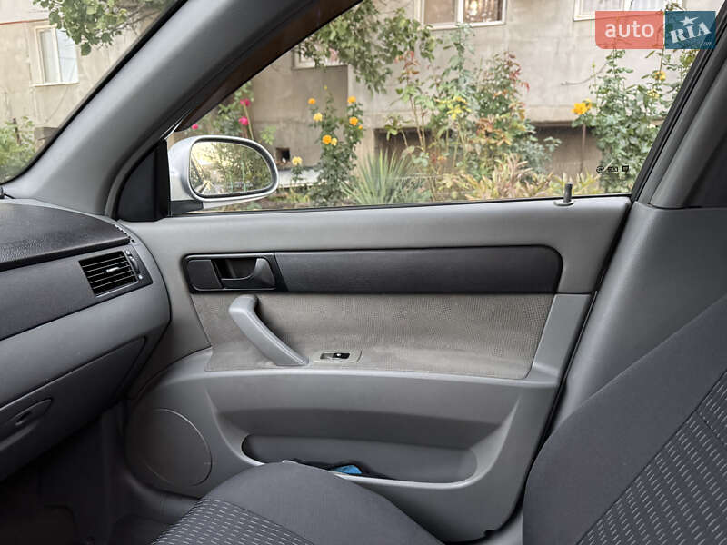 Седан Chevrolet Lacetti 2011 в Доброславе фото 29 Седан Chevrolet Lacetti 2011 в Доброславе