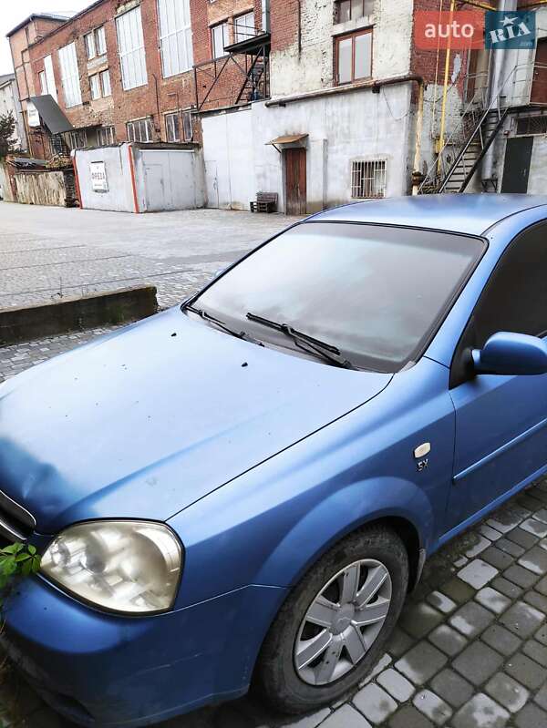 Седан Chevrolet Lacetti 2005 в Львове