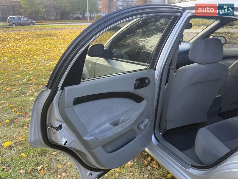 Хэтчбек Chevrolet Lacetti 2005 в Золотоноше фото 11 Хэтчбек Chevrolet Lacetti 2005 в Золотоноше