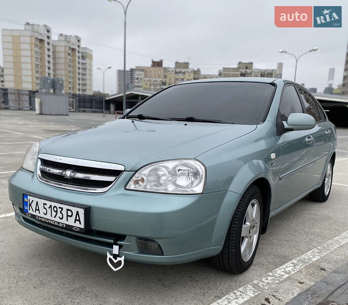 Седан Chevrolet Lacetti 2005 в Києві