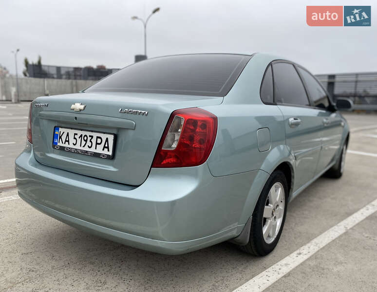 Седан Chevrolet Lacetti 2005 в Києві