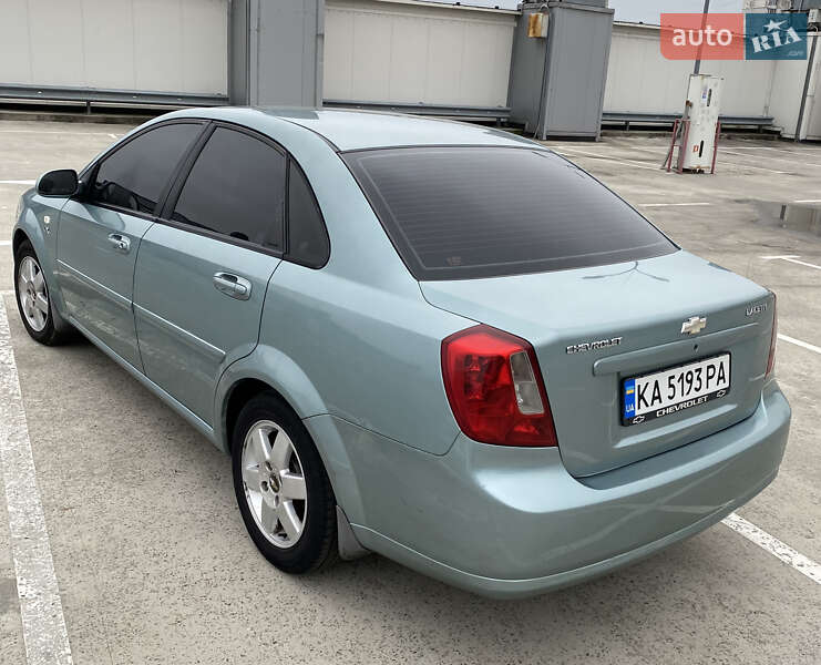 Седан Chevrolet Lacetti 2005 в Києві