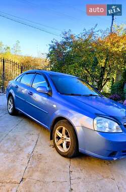 Седан Chevrolet Lacetti 2006 в  фото 4 Седан Chevrolet Lacetti 2006 в