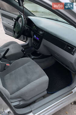 Седан Chevrolet Lacetti 2006 в  фото 10 Седан Chevrolet Lacetti 2006 в