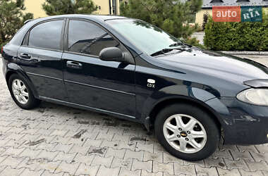 Хетчбек Chevrolet Lacetti 2007 в  фото 7 Хетчбек Chevrolet Lacetti 2007 в