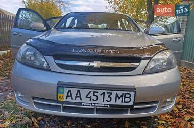 Хэтчбек Chevrolet Lacetti 2011 в Киеве