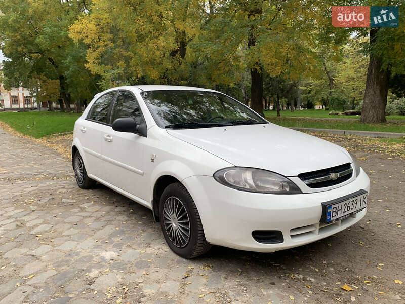 Хэтчбек Chevrolet Lacetti 2007 в Одессе фото 3 Хэтчбек Chevrolet Lacetti 2007 в Одессе