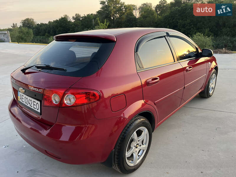 Хэтчбек Chevrolet Lacetti 2010 в Павлограде фото 88 Хэтчбек Chevrolet Lacetti 2010 в Павлограде