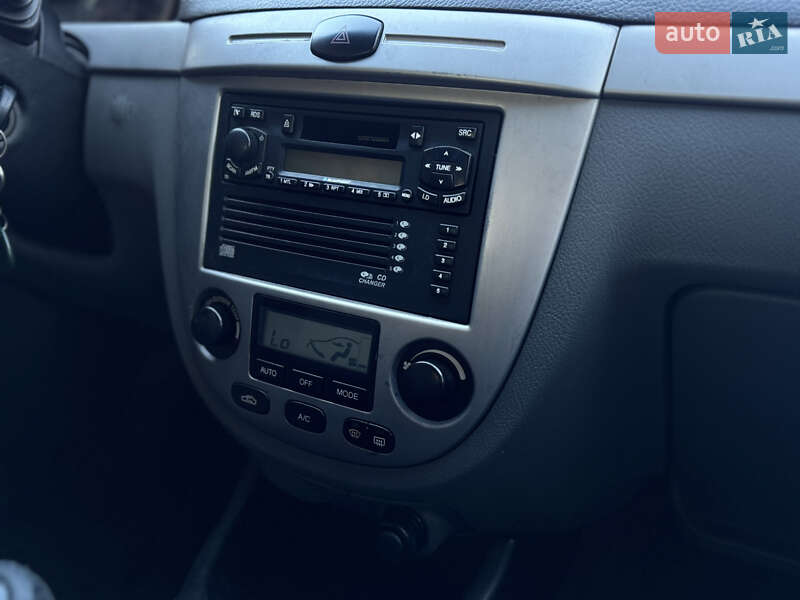 Хетчбек Chevrolet Lacetti 2006 в Миколаєві