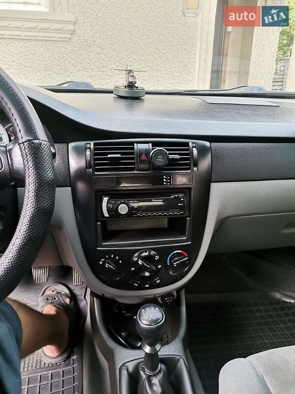 Седан Chevrolet Lacetti 2007 в Виннице