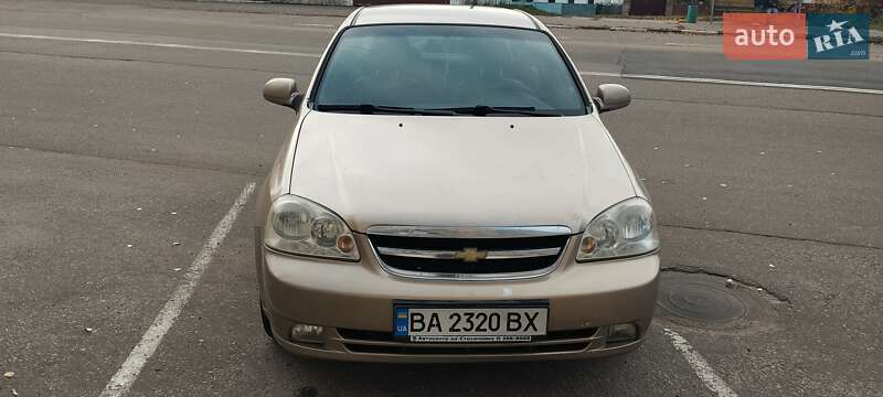 Седан Chevrolet Lacetti 2005 в Александрие
