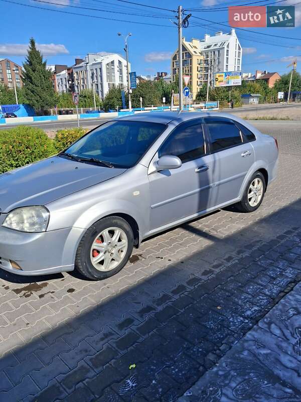 Седан Chevrolet Lacetti 2006 в Білогородці
