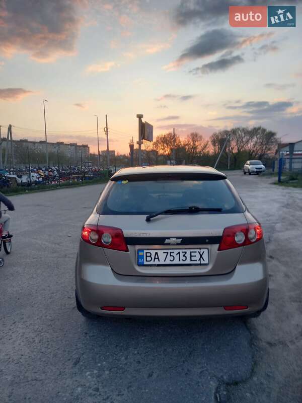 Хэтчбек Chevrolet Lacetti 2006 в Кропивницком