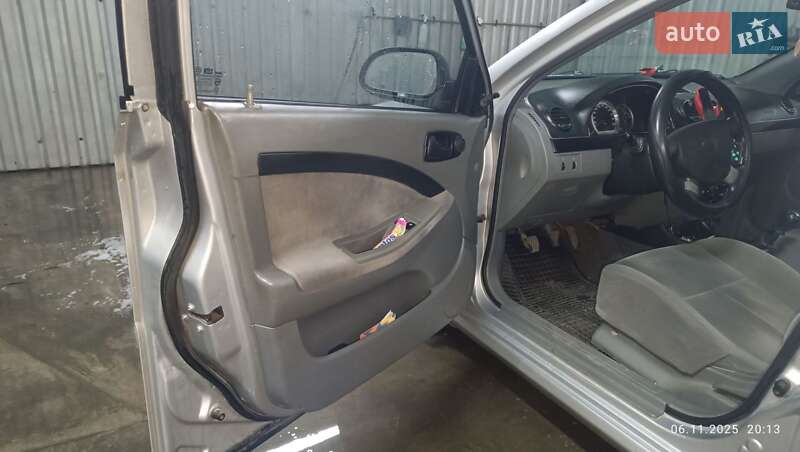 Хэтчбек Chevrolet Lacetti 2008 в Рахове фото 8 Хэтчбек Chevrolet Lacetti 2008 в Рахове