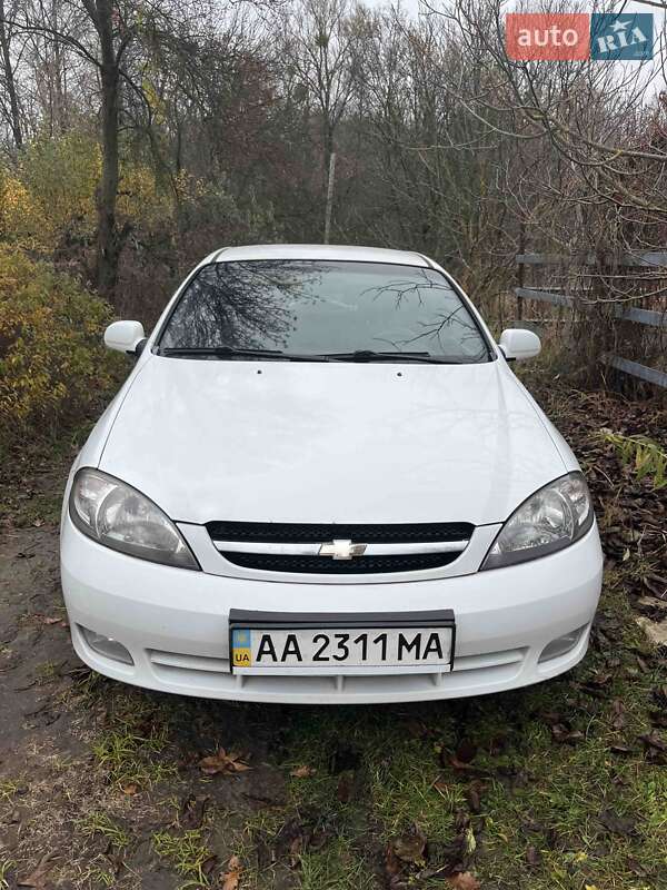 Chevrolet Lacetti 2012