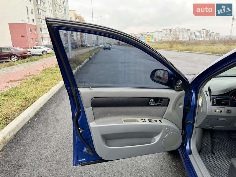 Седан Chevrolet Lacetti 2008 в Виннице