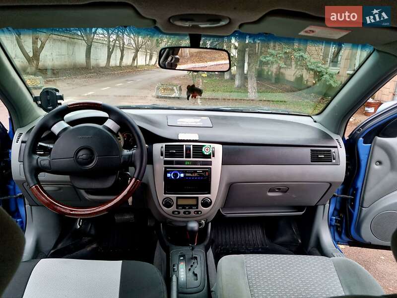 Седан Chevrolet Lacetti 2004 в Вишневому