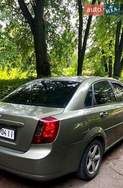 Седан Chevrolet Lacetti 2004 в Києві