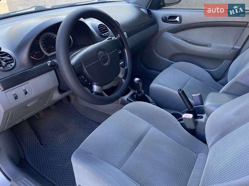 Хэтчбек Chevrolet Lacetti 2007 в Николаеве фото 22 Хэтчбек Chevrolet Lacetti 2007 в Николаеве