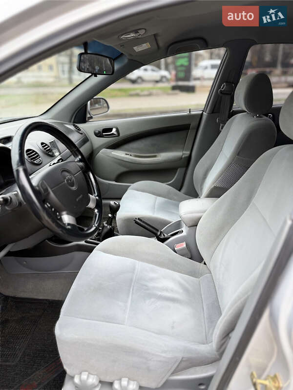 Хэтчбек Chevrolet Lacetti 2006 в Николаеве