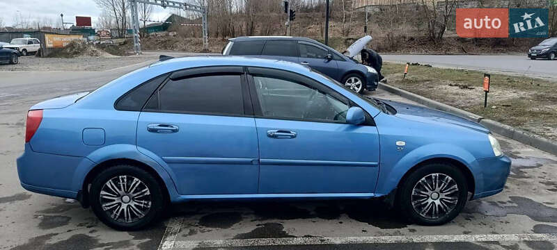 Седан Chevrolet Lacetti 2006 в Киеве