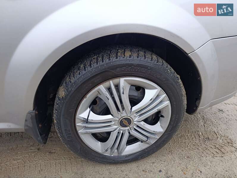 Универсал Chevrolet Lacetti 2006 в Киеве фото 18 Универсал Chevrolet Lacetti 2006 в Киеве