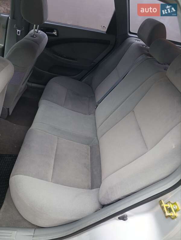 Универсал Chevrolet Lacetti 2006 в Киеве фото 29 Универсал Chevrolet Lacetti 2006 в Киеве