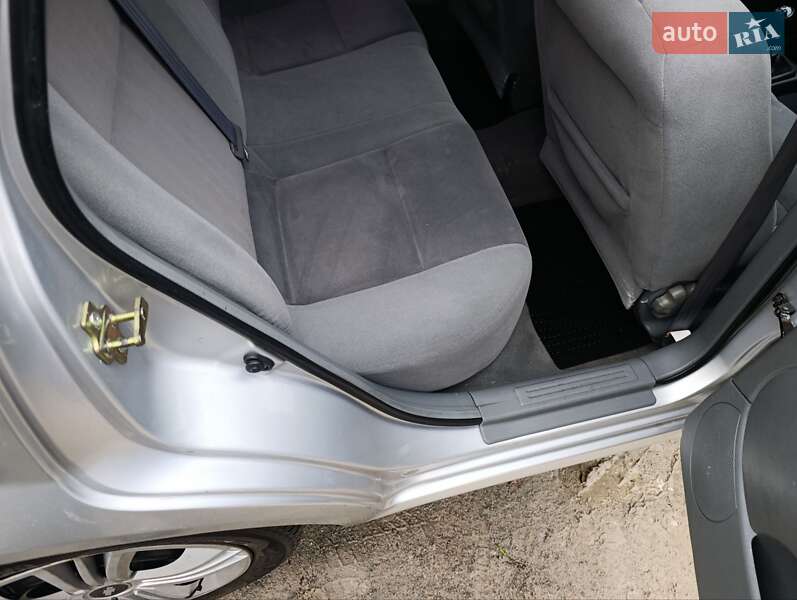 Универсал Chevrolet Lacetti 2006 в Киеве фото 47 Универсал Chevrolet Lacetti 2006 в Киеве