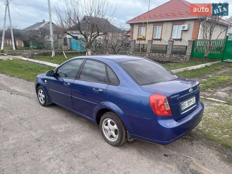 Седан Chevrolet Lacetti 2004 в Первомайске