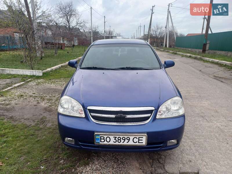Седан Chevrolet Lacetti 2004 в Первомайске