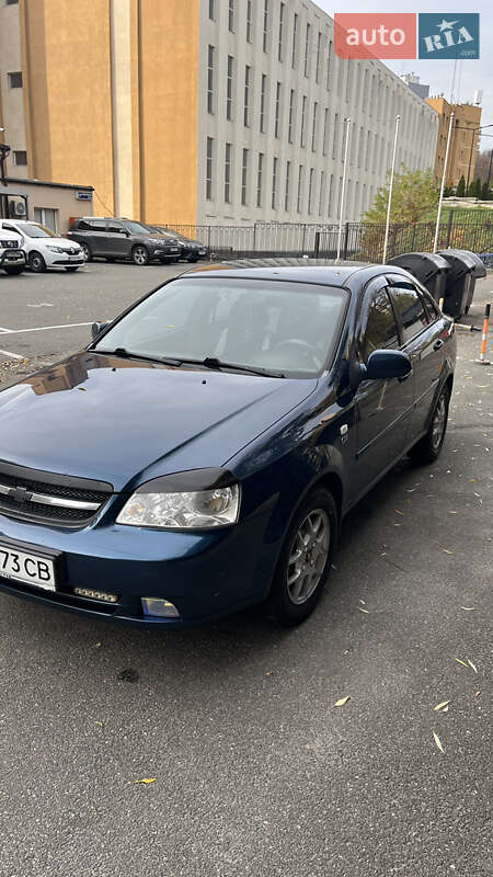 Седан Chevrolet Lacetti 2008 в Киеве